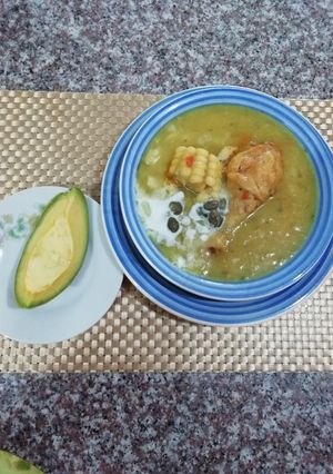 Una foto de Ajiaco colombianísimo 🇨🇴#saborcolombiano