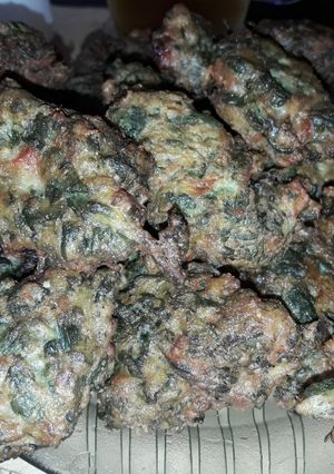 Una foto de Buñuelos de espinaca o acelga