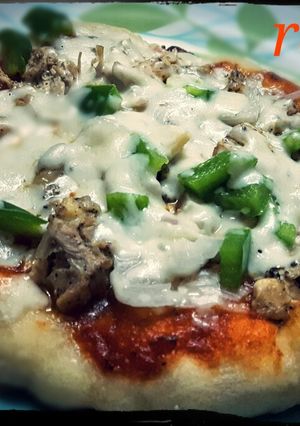 A picture of Homemade Chicken Pizza.