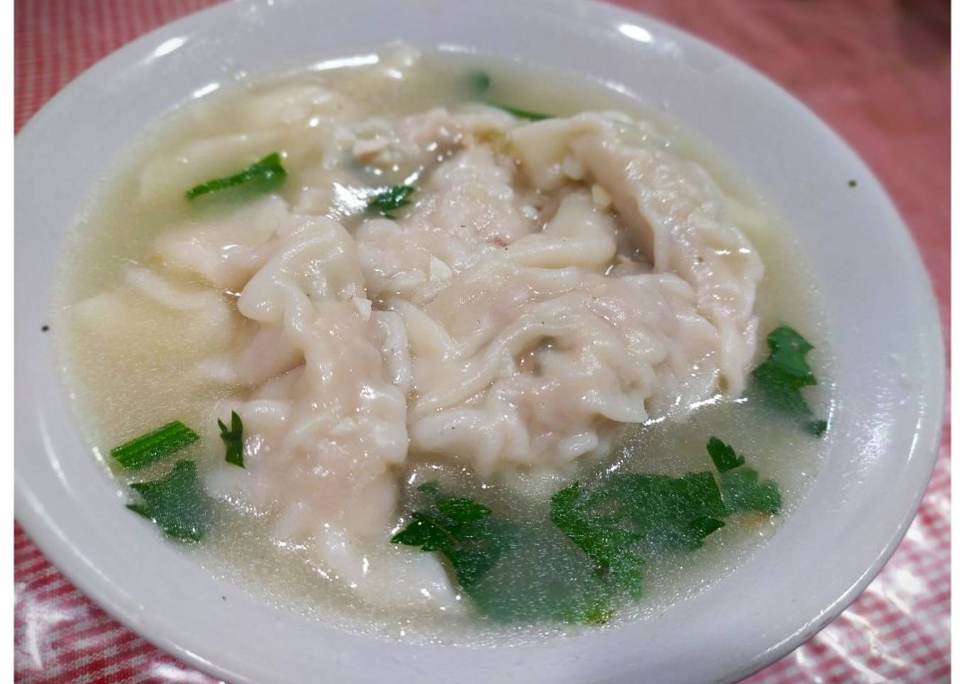 Sup pangsit