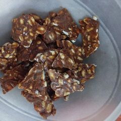 A picture of Peanut chikki.