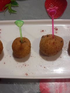 Una foto de Croquetas de pulpo a la gallega