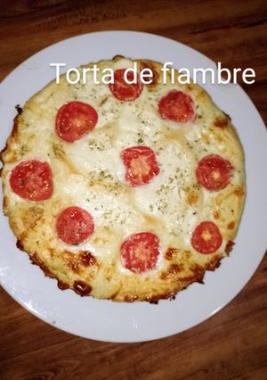 Una foto de Torta de fiambre en licuadora😋