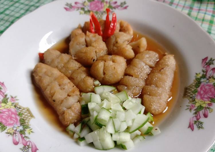 22. π Pempek Ikan Tongkol π
