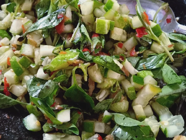 Cara Simple Membuat Resep  Receuh bonteng Bandung (sambel goang timun) yang Bisa Manjain Lidah, Menggugah Selera