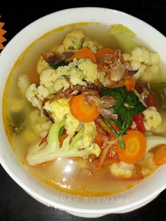 Foto resep Sop Bening Wortel Kembang Kol