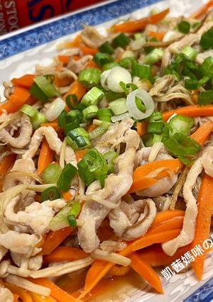 A picture of Stir-Fried Fresh Vegetables and Pork.