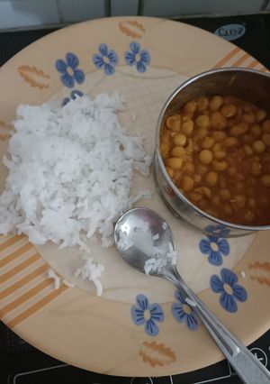 छोले चावल (chole chawal recipe in Hindi) रेसिपी मुख्य फोटो