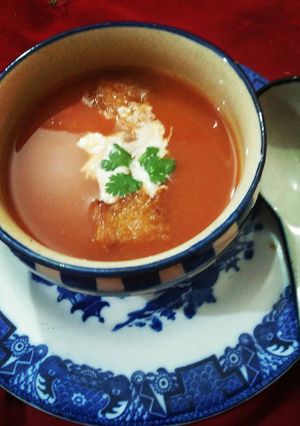 A picture of Tomatoes soup.