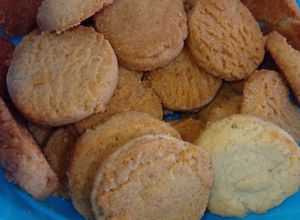 Una foto de Polvorones cubanos