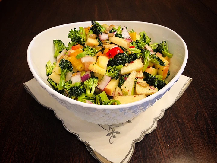 Easy Way Prepare Easy and Healthy Broccoli Apple Salad the So Delicious You can take Joss in your mouth