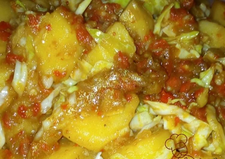 Step-by-Step Guide to Make Perfect Potatoes porridge with cabbage