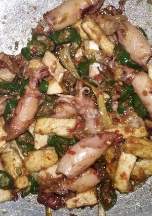 Foto resep Ongseng cumi dan tahu