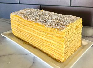 Una foto de Torta panqueque naranja sin gluten