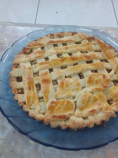 A picture of Apple walnut pie.