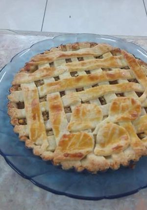 A picture of Apple walnut pie.