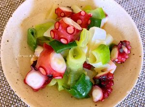 Foto di Polpo e porro con vinaigrette al miso 🇯🇵🥢🐙
