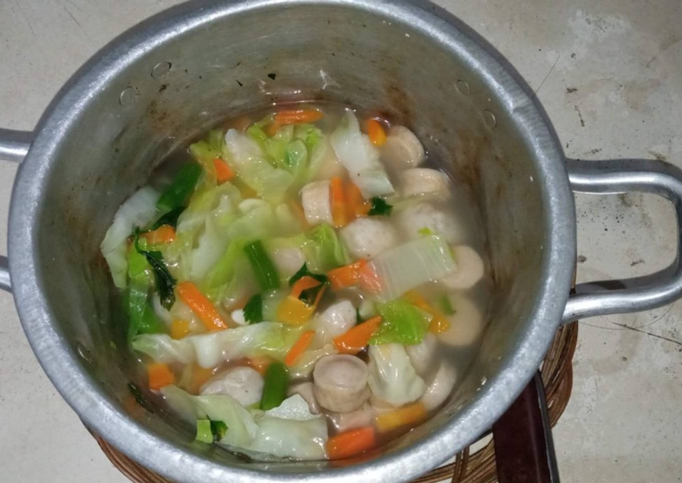 Soup Sayur,Bakso dan Sosis