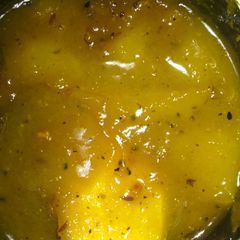A picture of Mango chutney.
