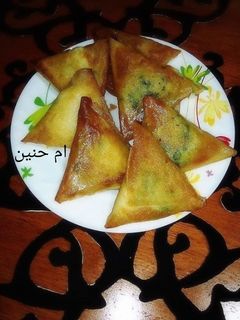 صورة لوصفة بوراك مثلثات بالجبنة والبطاطا