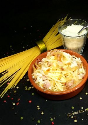 Foto principal de Espaguetis con salteado de jamón y cebolla