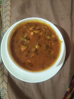 चटपटी मटर मशरुम की सब्ज़ी (Chatpati matar mushroom ki sabzi recipe in hindi) रेसिपी मुख्य फोटो