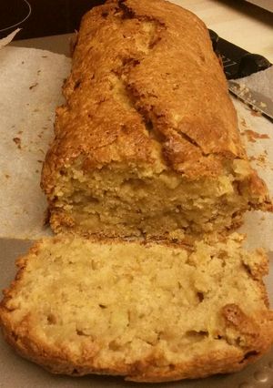 A picture of Robin's Apple Banana Bread.