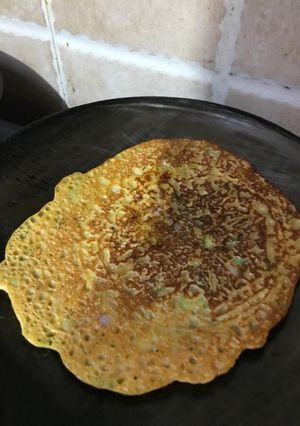 बेसन के चीले (besan ke cheele recipe in Hindi) रेसिपी मुख्य फोटो