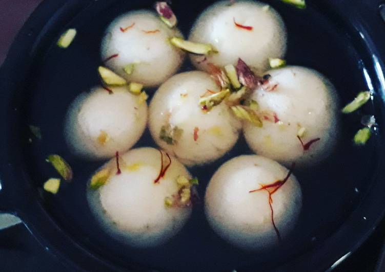 Recipe of Favorite Bengali sweet Roshogolla
