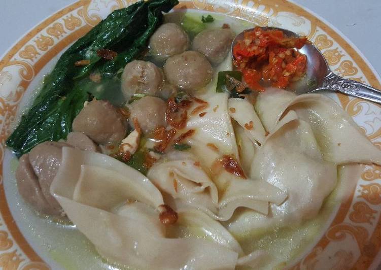 Resep Pangsit  rebus kuah  Bakso  oleh Nur Indah Cookpad