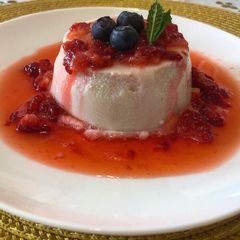 A picture of Tofu Pudding (Blancmange).