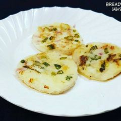 A picture of Bread Uttappam.