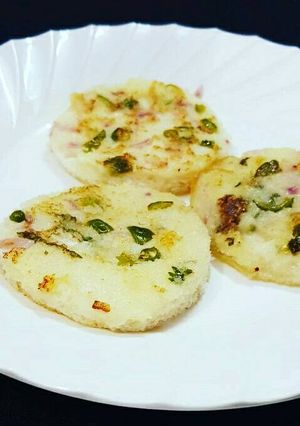A picture of Bread Uttappam.