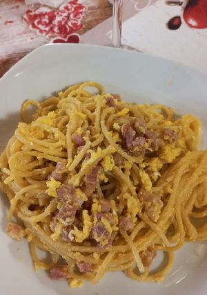 A picture of Spaghetti alla Carbonara.