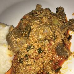 A picture of Egusi soup/melon soup.