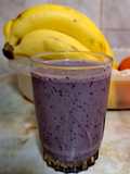 Smoothie de plátano, arándanos y avena