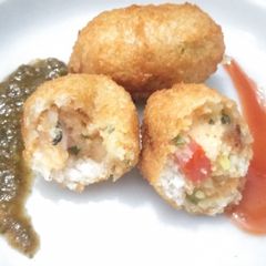 A picture of Potato bread roll.