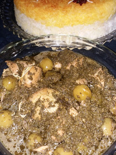 عکسی از دستور خورشت گوجه سبز😋😉