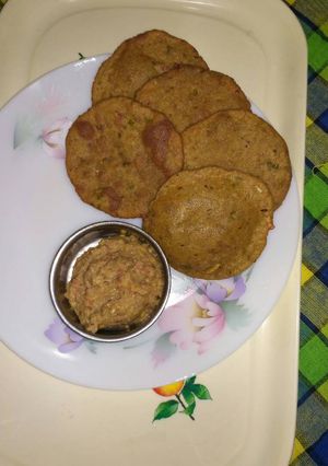 A picture of Jowar Vade.