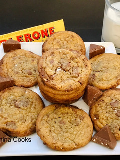 A picture of Toblerone Cookies.
