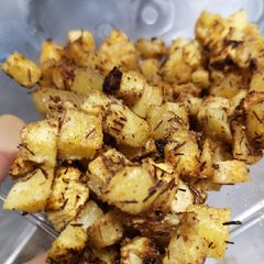 A picture of Grilled rooibos pineapple.