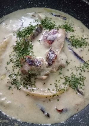 Foto resep Creamy chicken Mushroom saus Bechamel sederhana, mudah dibuat