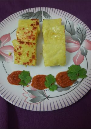 ગુજરાતી ખાટા ઢોકળા (Gujarati Khata Dhokla Recipe In Gujarati) રેસીપી મુખ્ય ફોટો