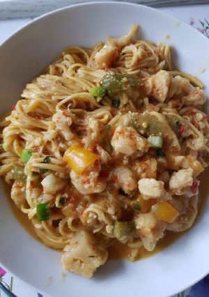 A picture of Vegetable Thai noodles.