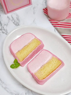Foto resep Mochi Ice Cream Cake Strawberry (Mochi Mousse Cake Sandwich)