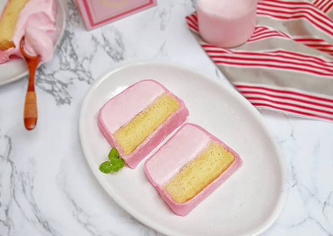 Bagaimana Membuat Mochi Ice Cream Cake Strawberry (Mochi Mousse Cake Sandwich) yang Enak Banget