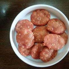 A picture of Beetroot puri.