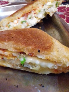 चीज़ सैंडविच(cheesei sandwich recipe in hindi) रेसिपी मुख्य फोटो