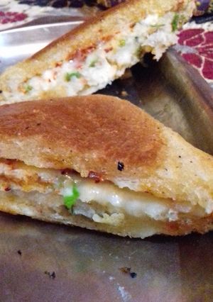 चीज़ सैंडविच(cheesei sandwich recipe in hindi) रेसिपी मुख्य फोटो