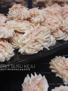 Foto resep Semprit Susu Keju